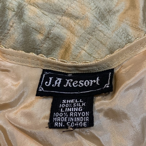 JA Resort | Vintage Gold 80’s Silk Tassel Wood Bead Quilted Open Front Jacket - Picture 15 of 17